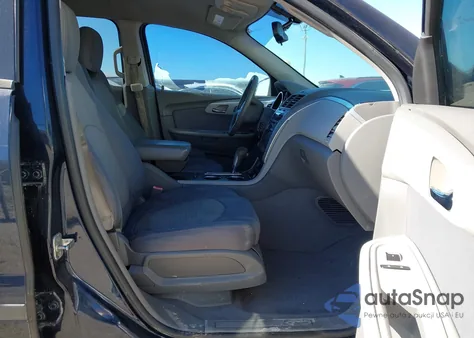 2011 Chevrolet Traverse Ls из США, поврежденный, VIN 1GNKREED1BJ187955